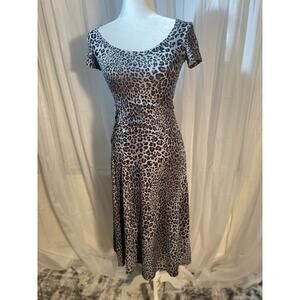 Jessica Simpson Size Small Leopard Print Dress Scoop Neck Short‎ Sleeve